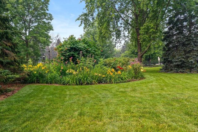 1388 GRAYSTONE COURT, De Pere, WI 54115