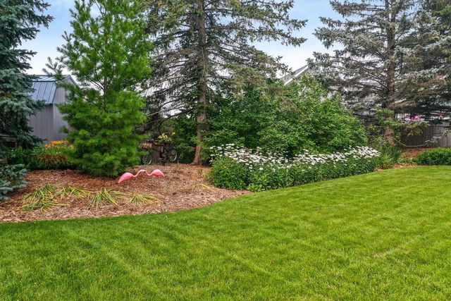 1388 GRAYSTONE COURT, De Pere, WI 54115