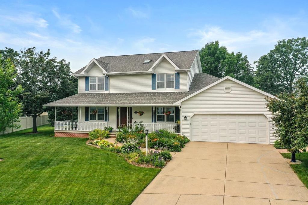 1388 GRAYSTONE COURT, De Pere, WI 54115