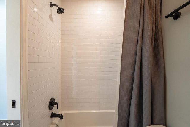 4717 7TH ST NE, Washington, DC 20017