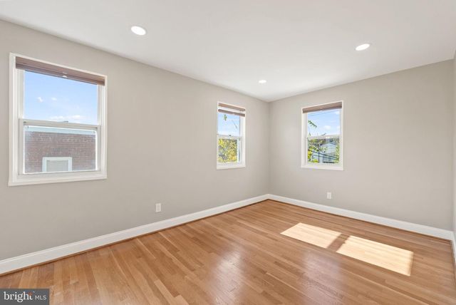 4717 7TH ST NE, Washington, DC 20017