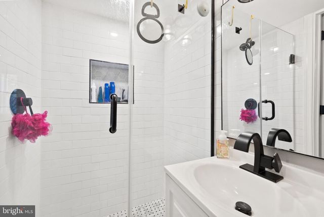 4717 7TH ST NE, Washington, DC 20017