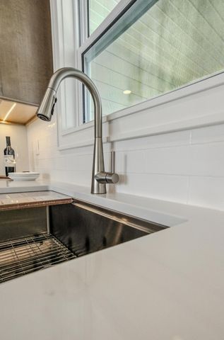 4725 STAYTON FERRY CIR, Columbia, MO 65201