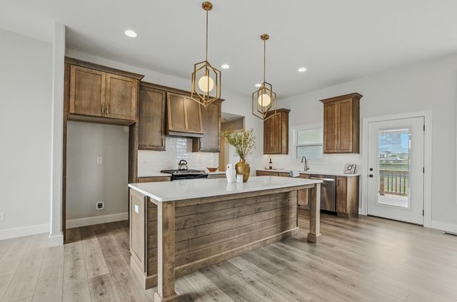 4725 STAYTON FERRY CIR, Columbia, MO 65201