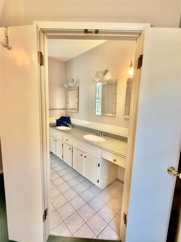 14 Live Oak Trail, Cypress, TX 77429