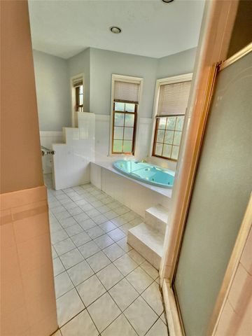 14 Live Oak Trail, Cypress, TX 77429