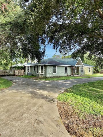 14 Live Oak Trail, Cypress, TX 77429