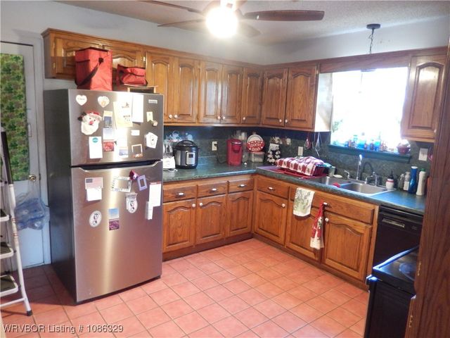 1152 Helton Lane, Booneville, AR 72927