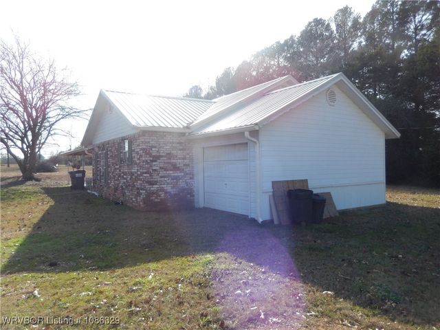 1152 Helton Lane, Booneville, AR 72927