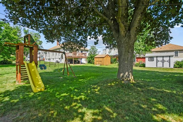 293 Harrington Way, Worcester, MA 01604