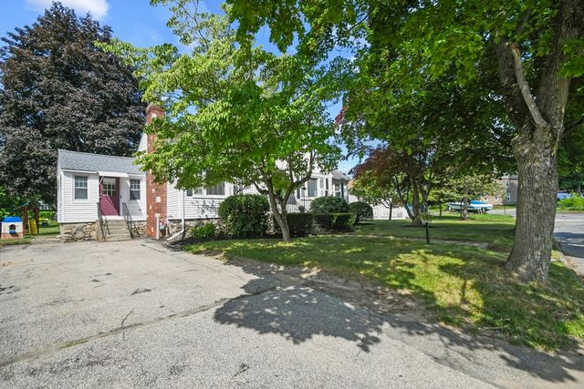 293 Harrington Way, Worcester, MA 01604