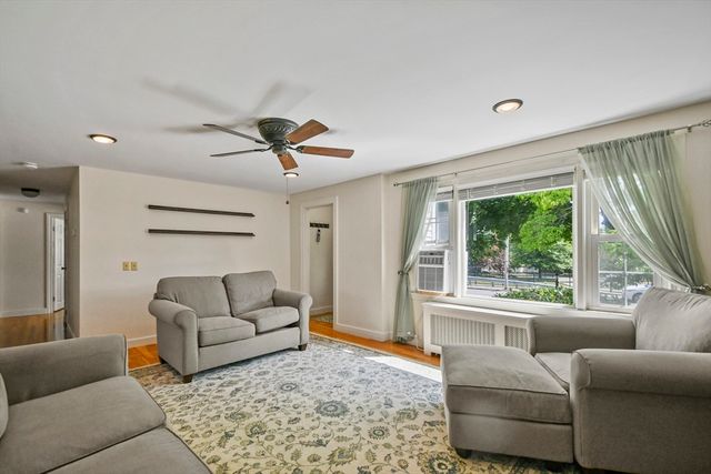 293 Harrington Way, Worcester, MA 01604