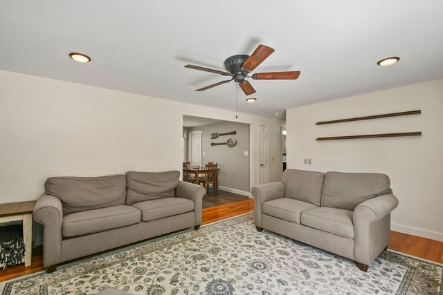 293 Harrington Way, Worcester, MA 01604