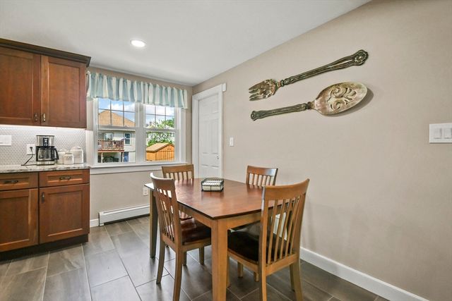 293 Harrington Way, Worcester, MA 01604