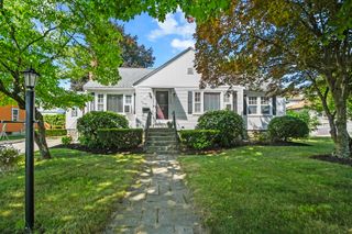 293 Harrington Way, Worcester, MA 01604