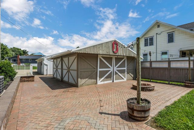 522 S Main Street, New Lexington, OH 43764