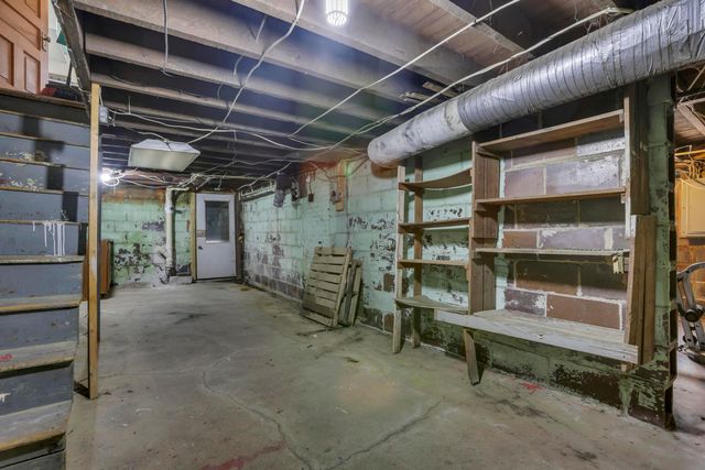 522 S Main Street, New Lexington, OH 43764