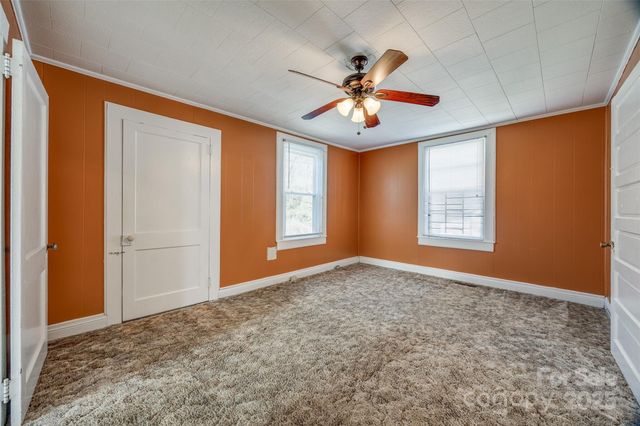 36 Brookline Street, Great Falls, SC 29055