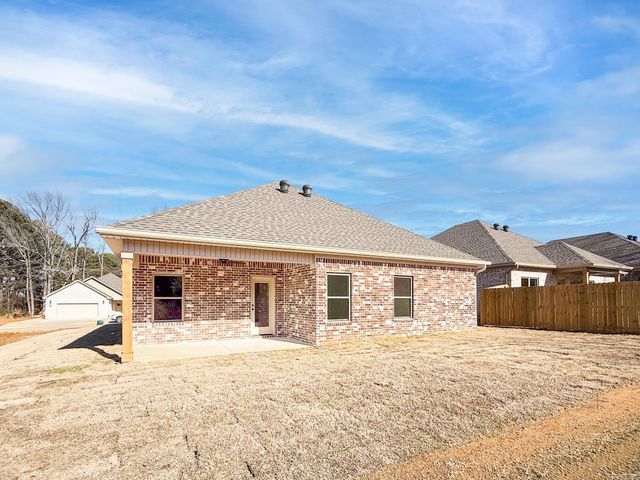 18 Wolfsbridge Loop, Cabot, AR 72023