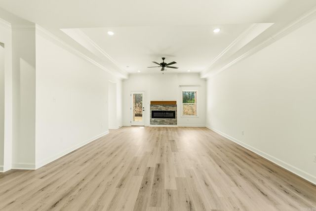 18 Wolfsbridge Loop, Cabot, AR 72023