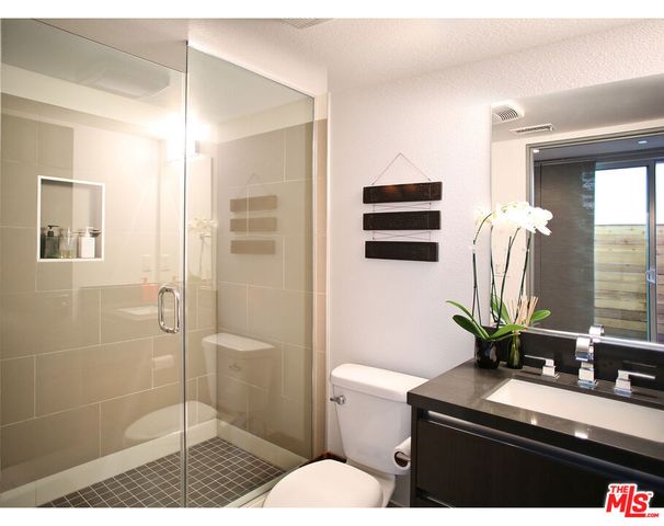 1211 N Garbo Lane, Los Angeles, CA 90038