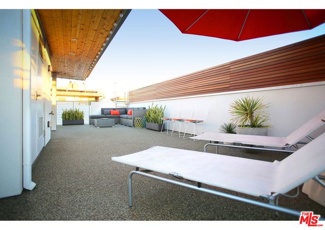 1211 N Garbo Lane, Los Angeles, CA 90038