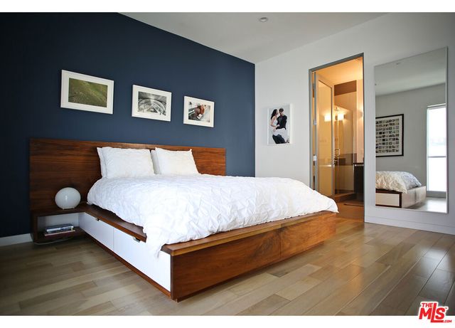 1211 N Garbo Lane, Los Angeles, CA 90038