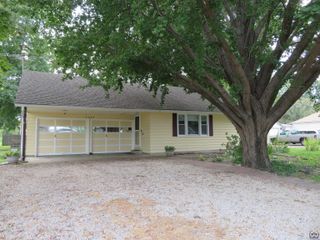 2207 NW Polk ST, Topeka, KS 66608