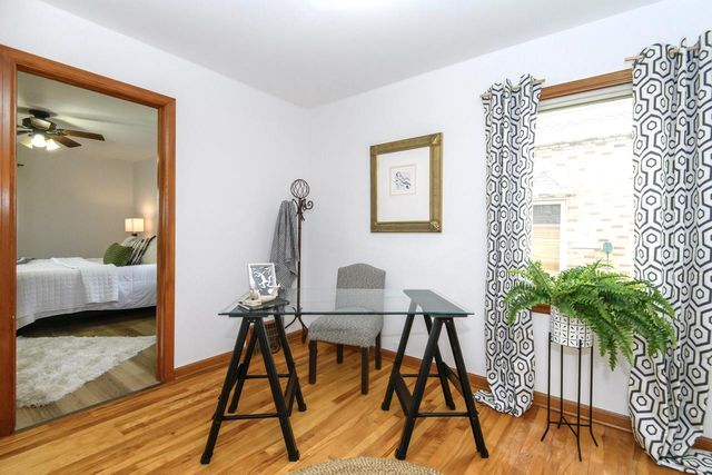 2615 Denton AVENUE, Saint Francis, WI 53235