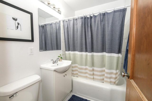 2615 Denton AVENUE, Saint Francis, WI 53235