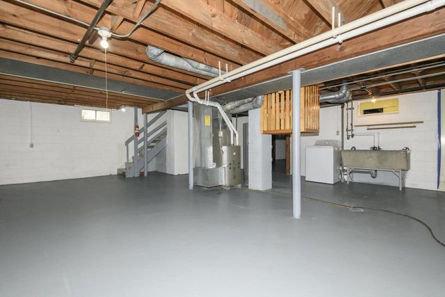 2615 Denton AVENUE, Saint Francis, WI 53235
