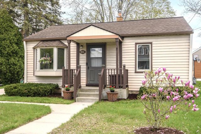 2615 Denton AVENUE, Saint Francis, WI 53235