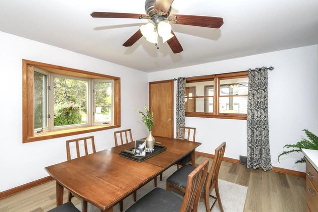 2615 Denton AVENUE, Saint Francis, WI 53235