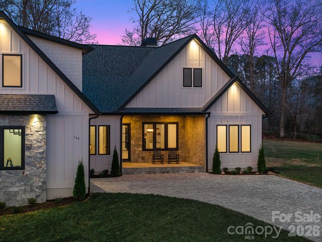 144 Golden Pasture Drive, Fletcher, NC 28732