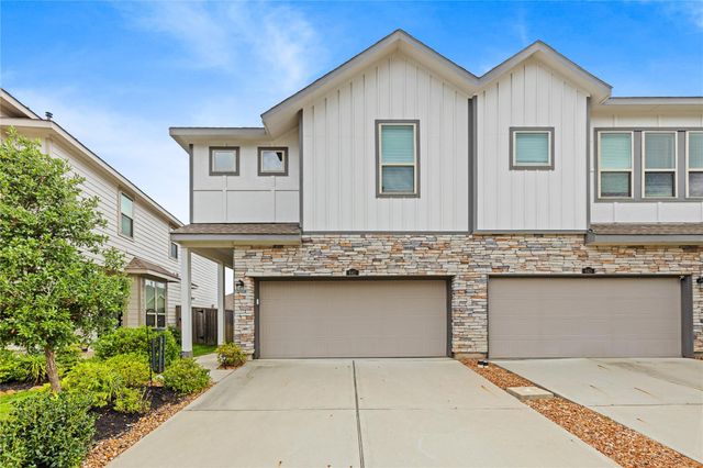641 Royal Arch Drive, Conroe, TX 77304