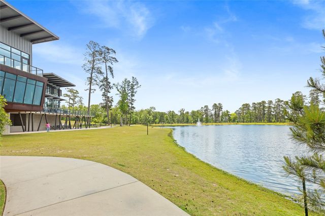 641 Royal Arch Drive, Conroe, TX 77304