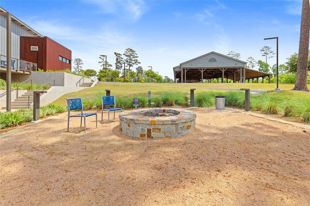 641 Royal Arch Drive, Conroe, TX 77304