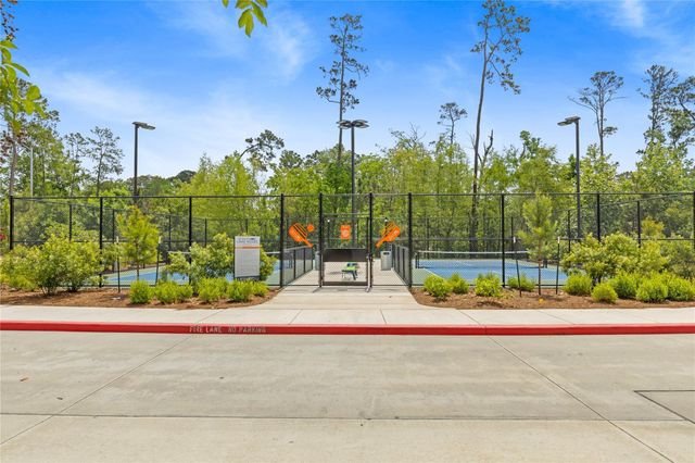 641 Royal Arch Drive, Conroe, TX 77304
