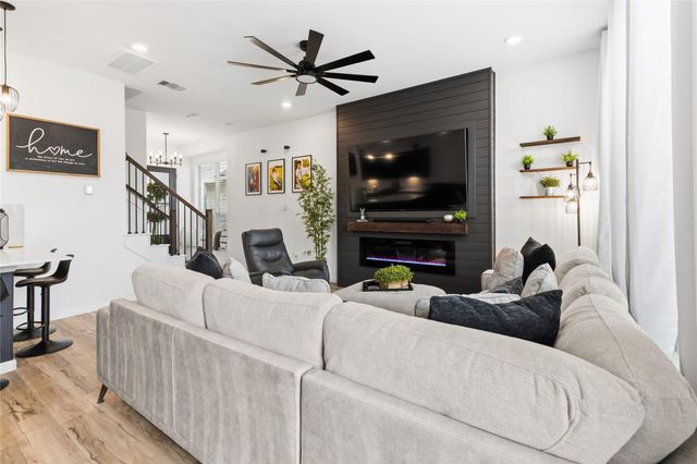 641 Royal Arch Drive, Conroe, TX 77304