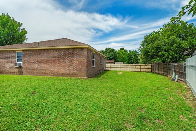 3145 Ronay Drive, Forest Hill, TX 76140
