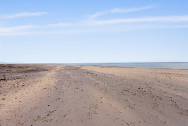 6593 Silver Shores DRIVE, Cedar Grove, WI 53013