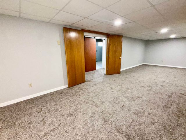 3867 Cedar Terrace Dr., Waterloo, IA 50702