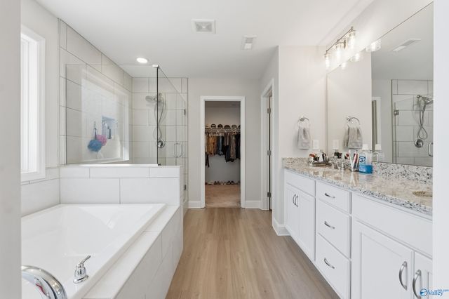 315 Creek Grove Avenue, New Market, AL 35761