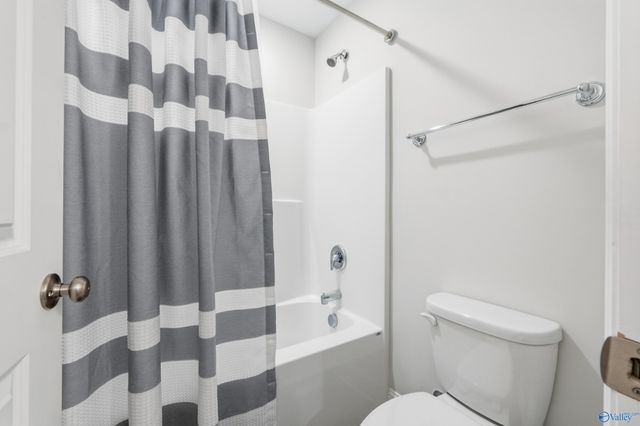 315 Creek Grove Avenue, New Market, AL 35761