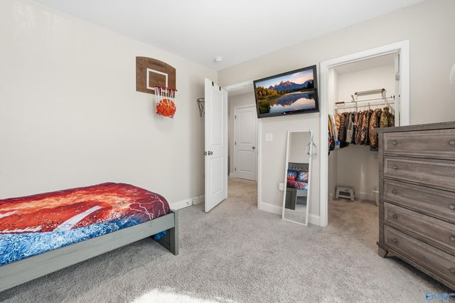 315 Creek Grove Avenue, New Market, AL 35761