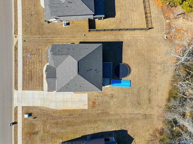 315 Creek Grove Avenue, New Market, AL 35761