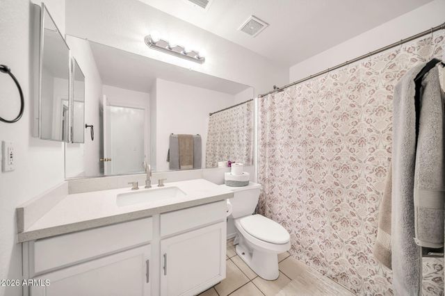 6226 W ILLINI Street, Phoenix, AZ 85043