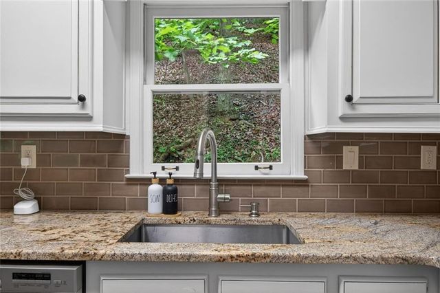 452 Bellflower Drive, Jasper, GA 30143