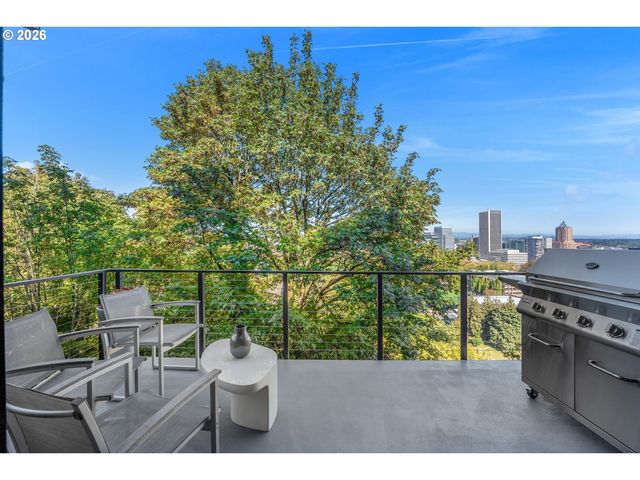 1295 Sw CARDINELL Dr, Portland, OR 97201