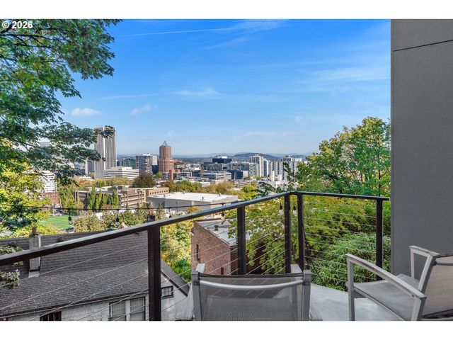 1295 Sw CARDINELL Dr, Portland, OR 97201